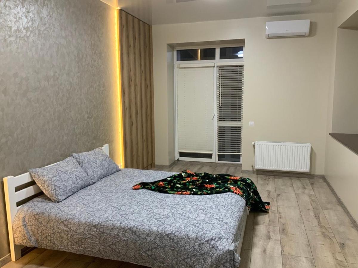 Vip Apartment У Центрі Міста, Новобуджк Театральний,Дуже Простора Rivne Exteriér fotografie