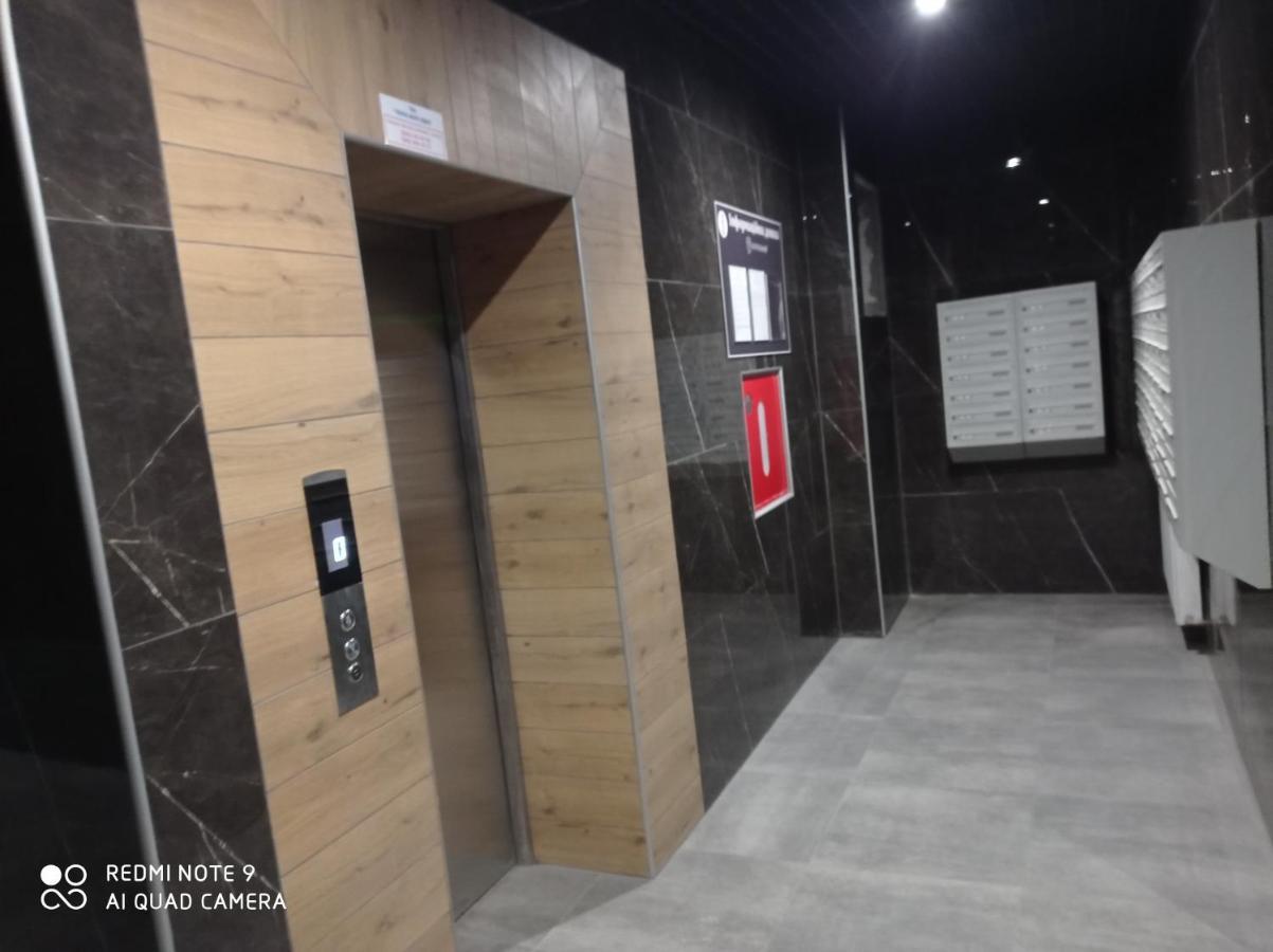 Vip Apartment У Центрі Міста, Новобуджк Театральний,Дуже Простора Rivne Exteriér fotografie