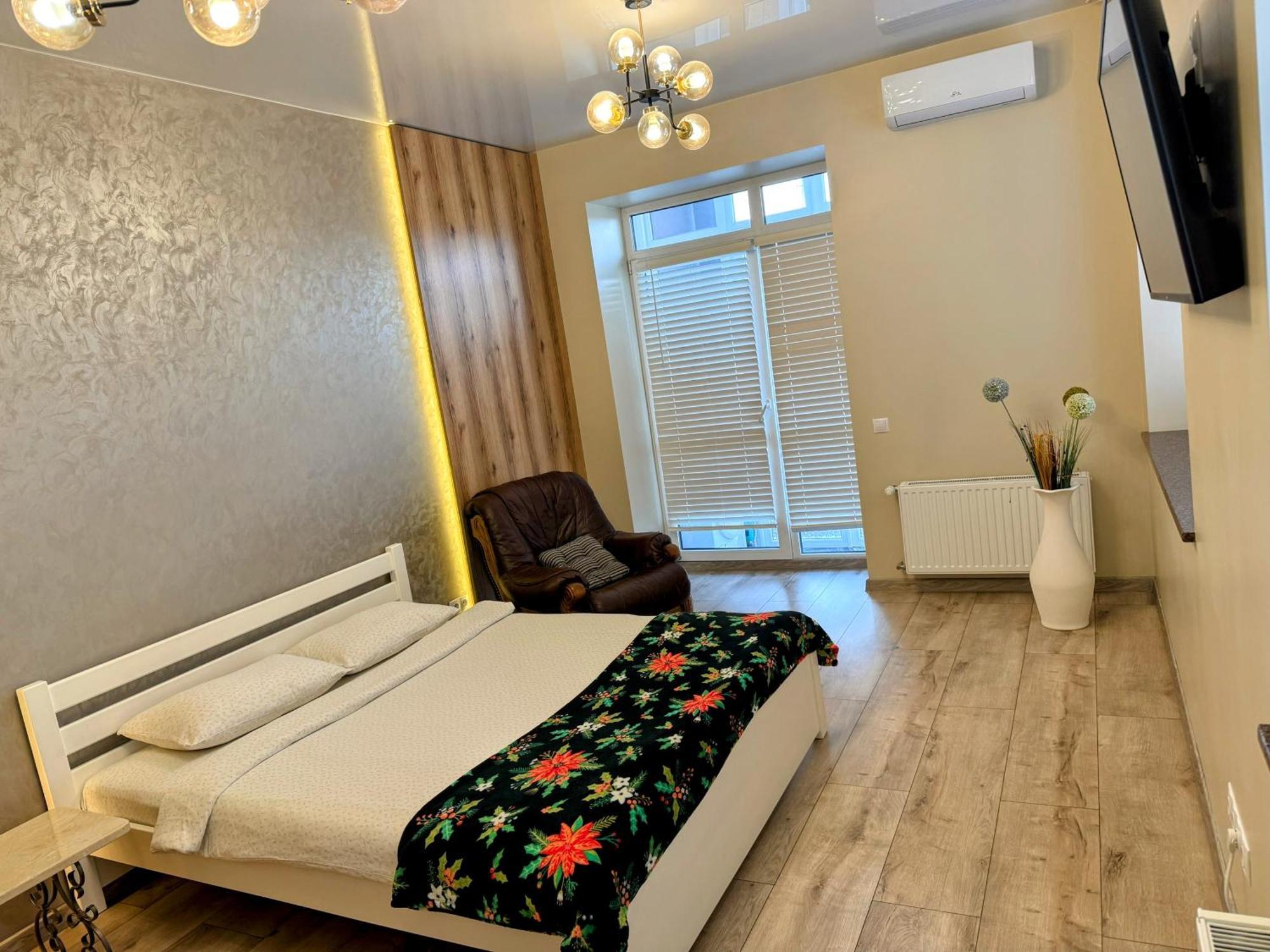 Vip Apartment У Центрі Міста, Новобуджк Театральний,Дуже Простора Rivne Exteriér fotografie